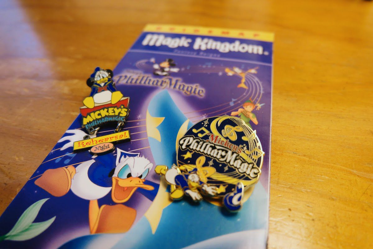 Mickey's PhilharMagic Disney World 2003 pins and Guidemap