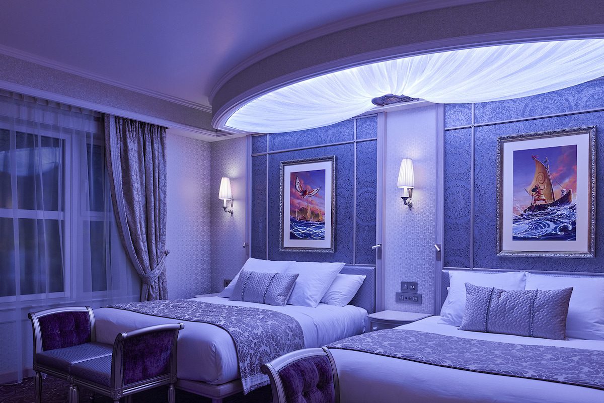 Deluxe Room at Disneyland Hotel in Paris