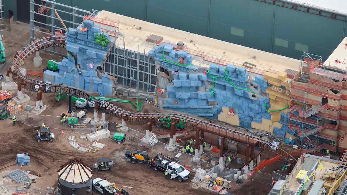 Donkey Kong Country roller coaster construction at Epic Universe