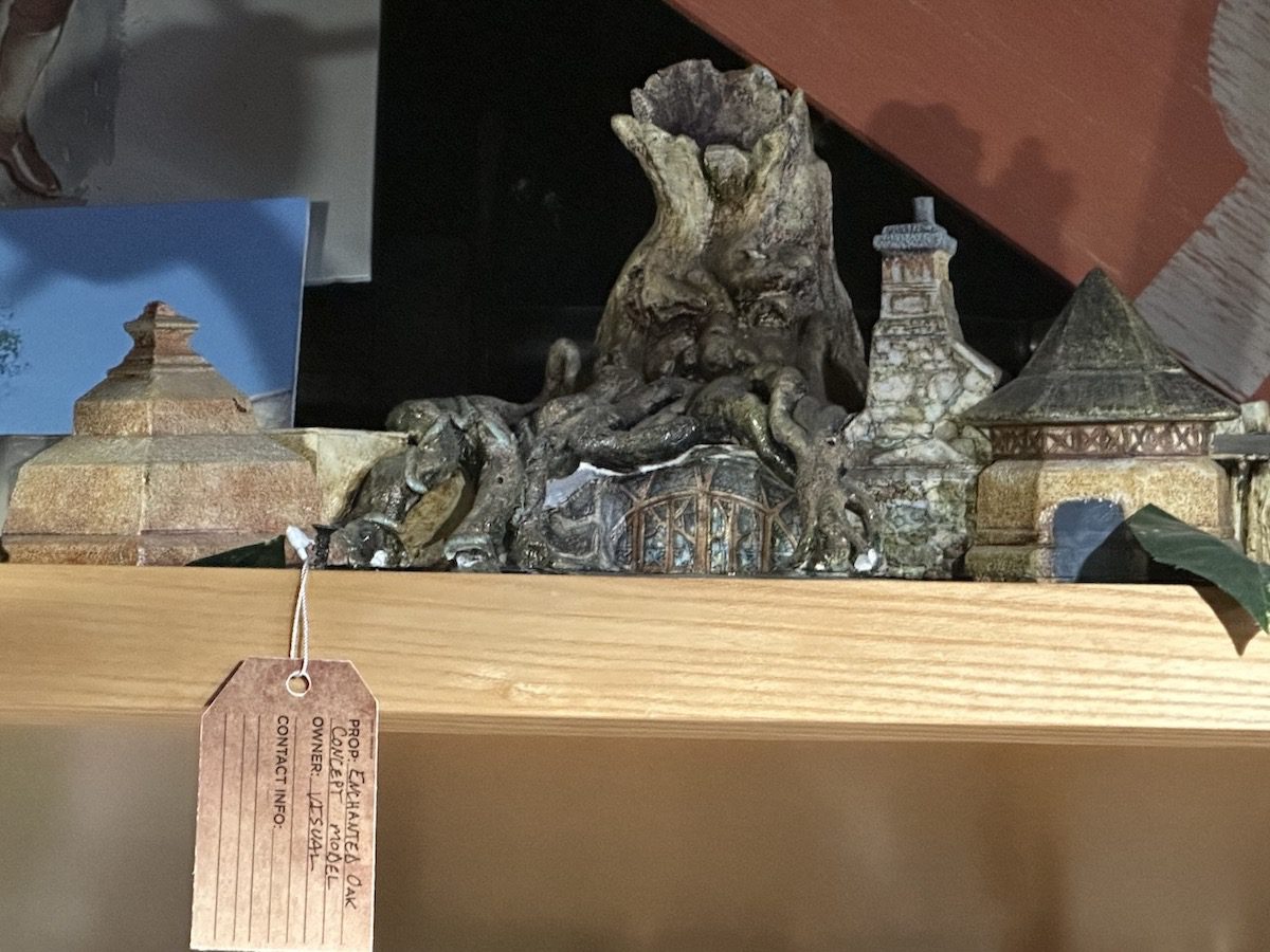 Enchanted Oak Tavern scale model