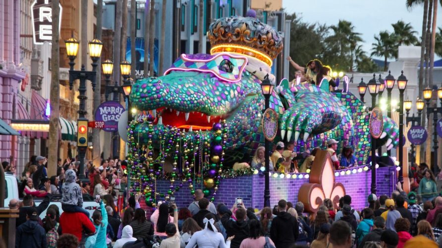 Mardi Gras Parade at Universal Studios Florida  gator float