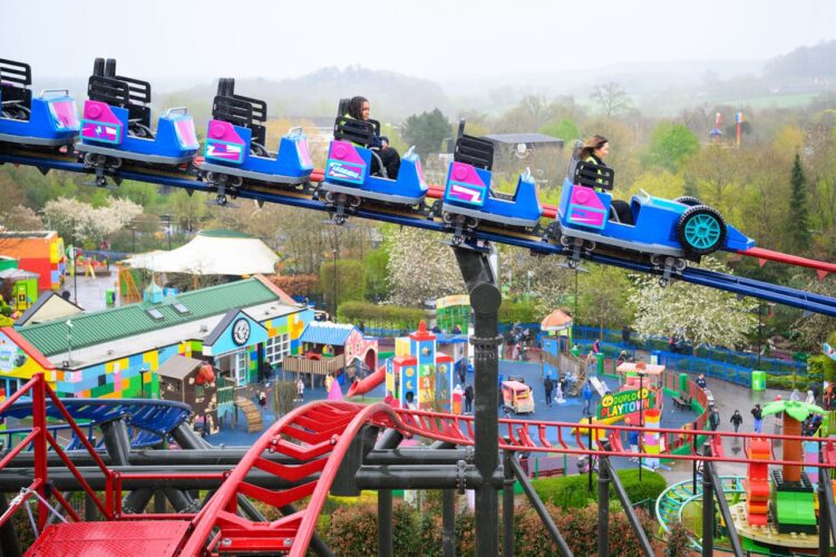 Minifigure Speedway roller coaster at Legoland Windsow