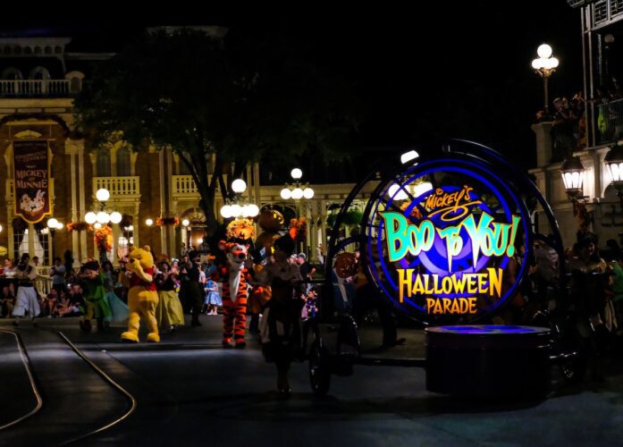 Mickey's Boo-to-You! Halloween Parade - Mickey's Not-So-Scary Halloween Party - Magic Kingdom