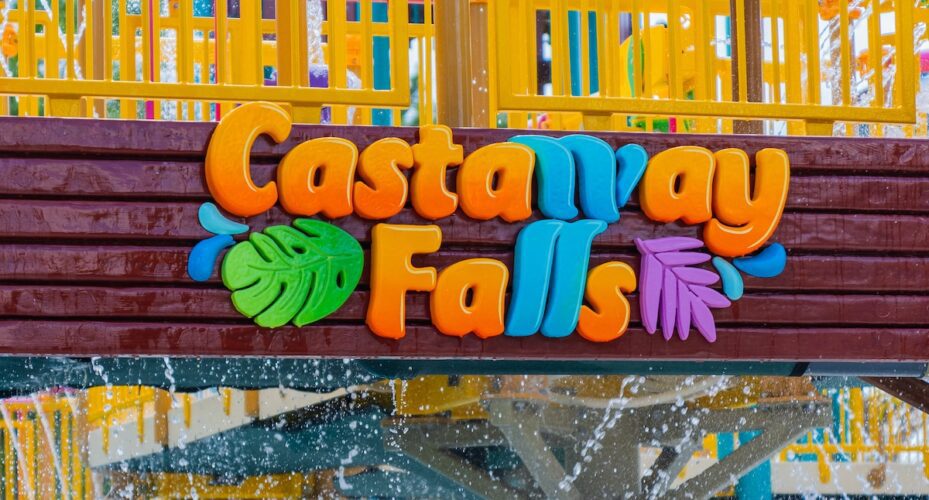 Castaway Falls water playground at Adventure Island