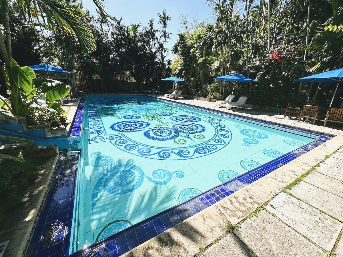 Graycliff Hotel & Restaurant excursion in Nassau pool