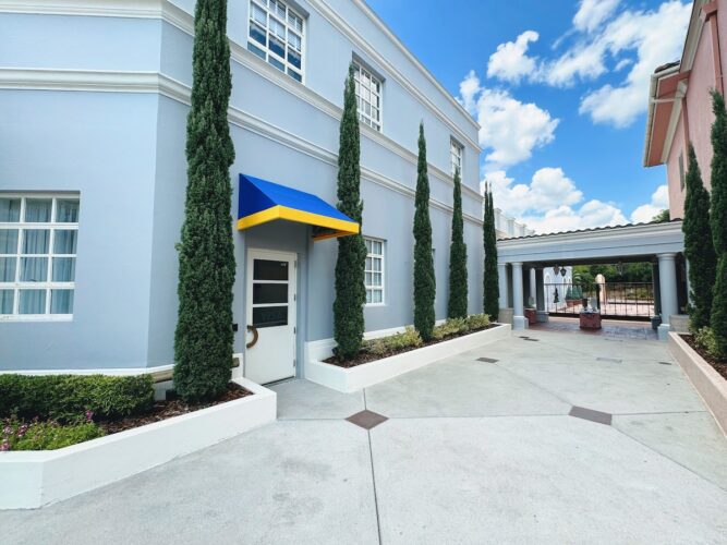 Visa cardholder lounge at Universal Studios Florida location