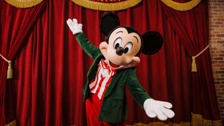Mickey Mouse, Mickey's Very Merry Christmas Party characters