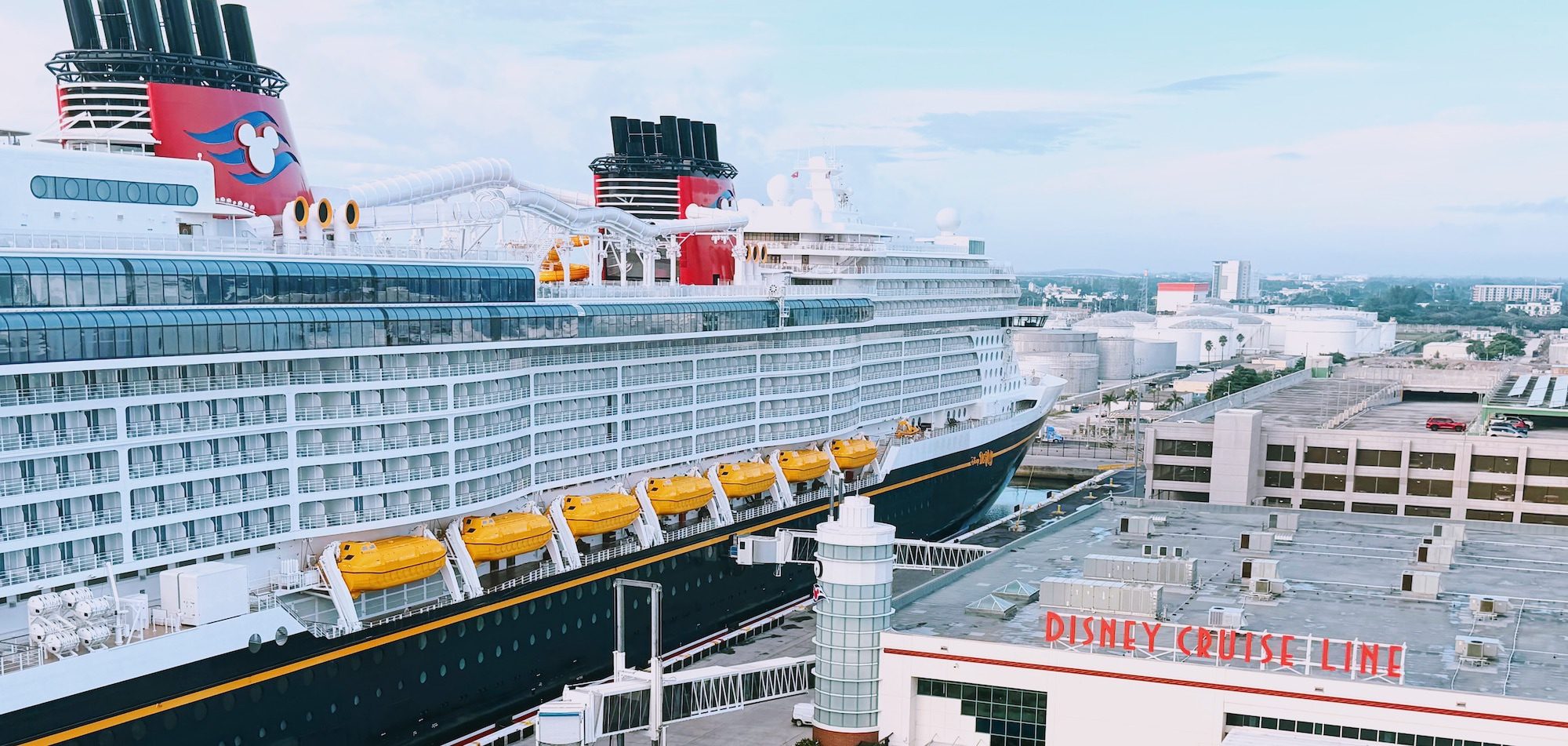 Disney destiny exterior