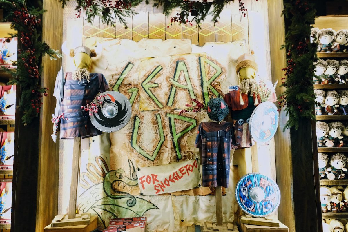 Snoggletog decor - How to Treat Your Dragon