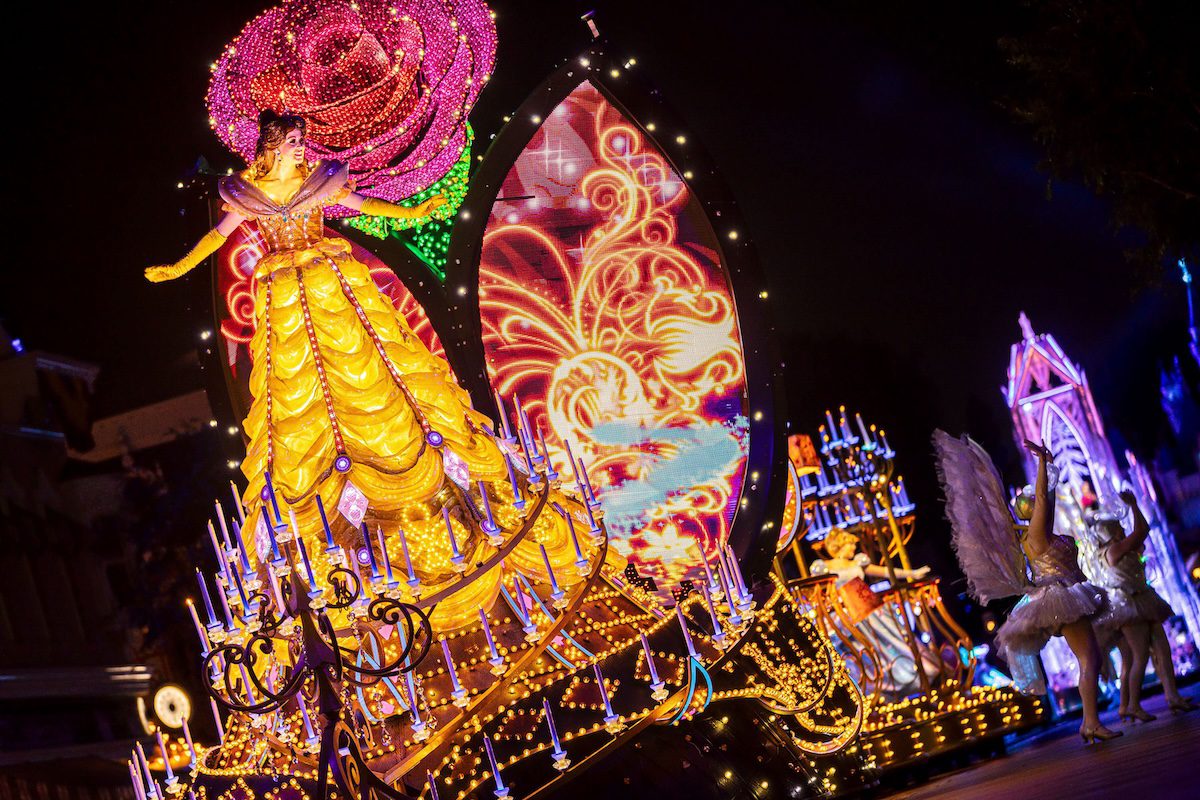 Disneyland Paint the Night Parade