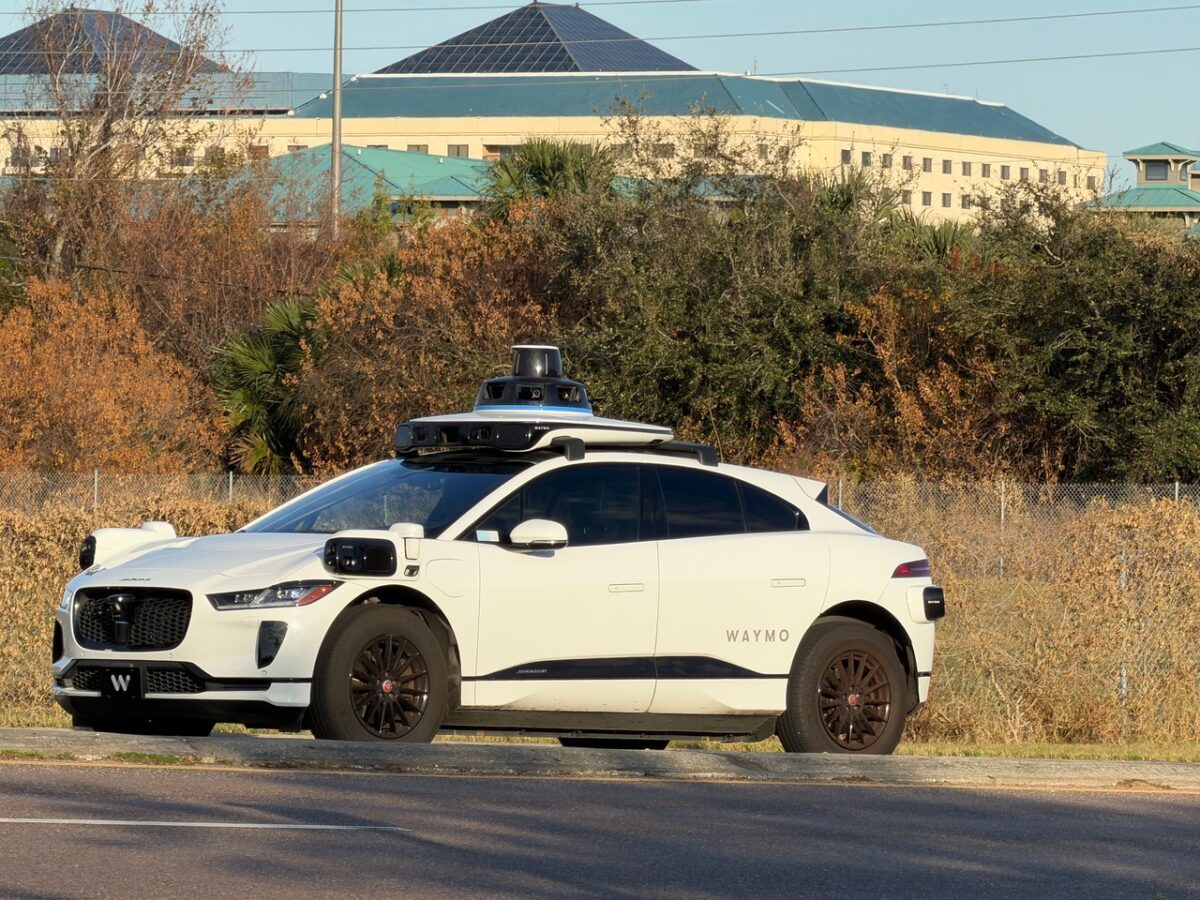 Waymo Car Rides Waymo in Orlando | Self-driving rideshare cars now servicing city