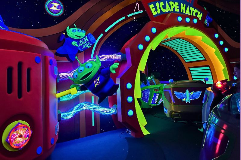 Buzz Lightyear's Space Ranger Spin new Escape Hatch red target - photo by Dani Meyering