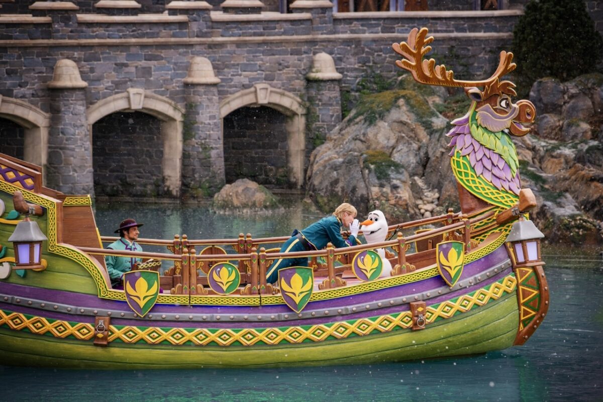 Olaf in Arendelle Celebration