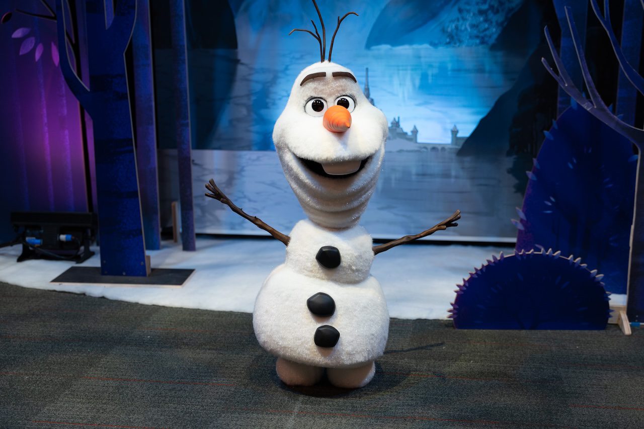 Robotic Olaf at Disneyland Paris