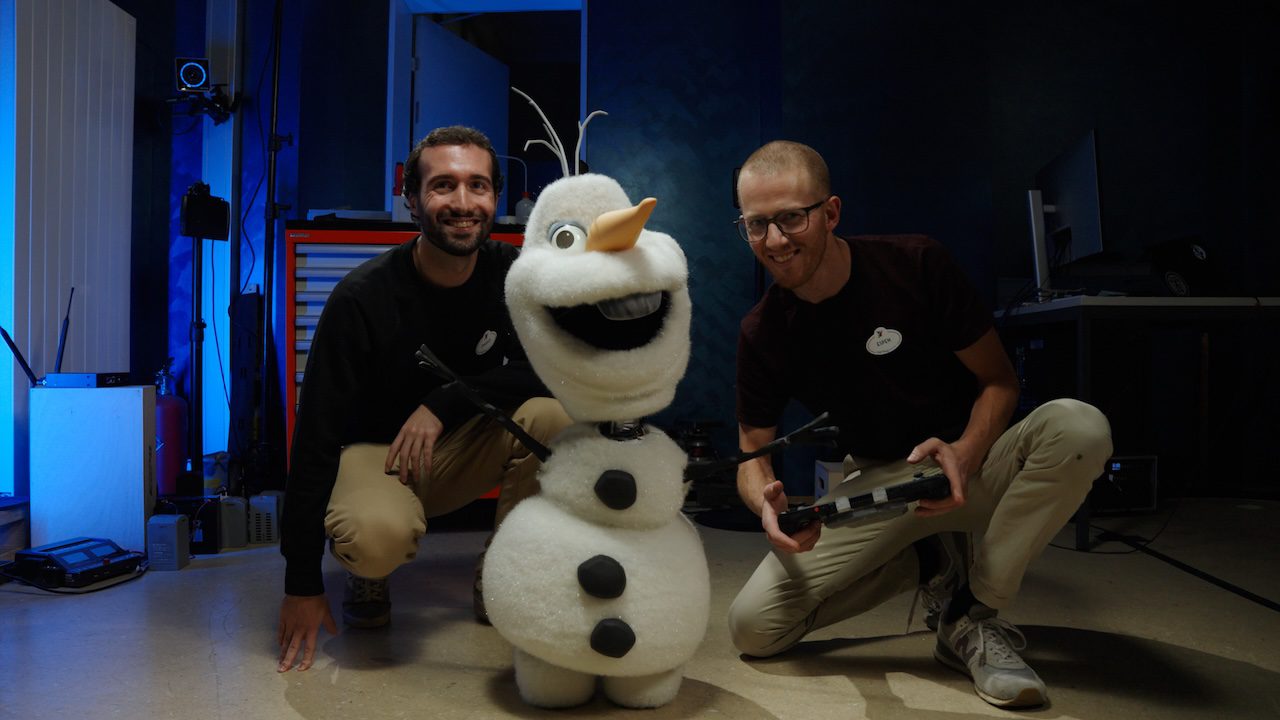 Robotic Olaf at Disneyland Paris