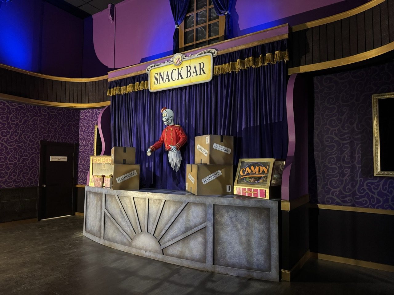 Phantom Theater: Opening Nightmare