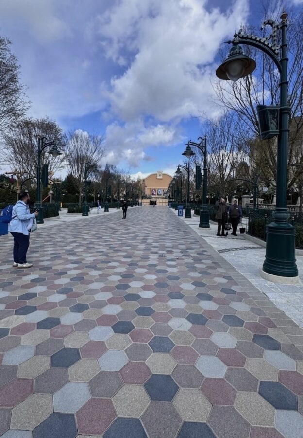 Adventure way walkway