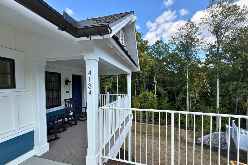 Hershey Villas balcony porch - Photo by Ricky Brigante