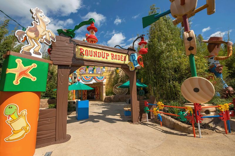 exterior of Roundup Rodeo BBQ at Toy Story Land