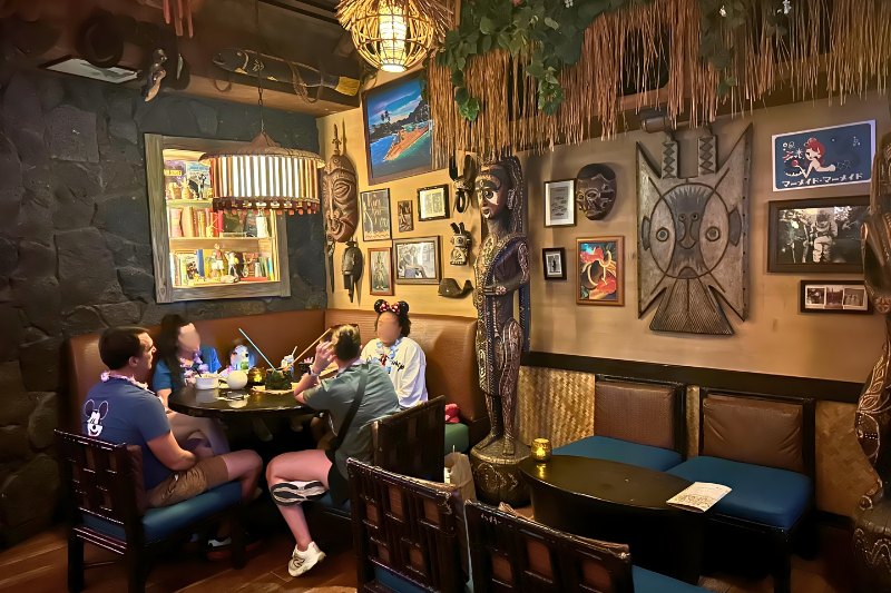 Trader Sam's Grog Grotto back corner tables - Photo by Dani Meyering