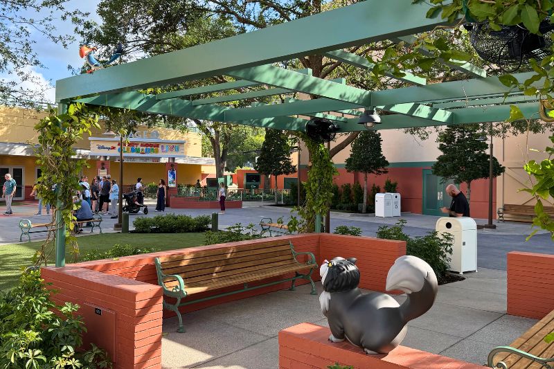 Lucifer the cat and Zazu figures at Disney Animation Courtyard