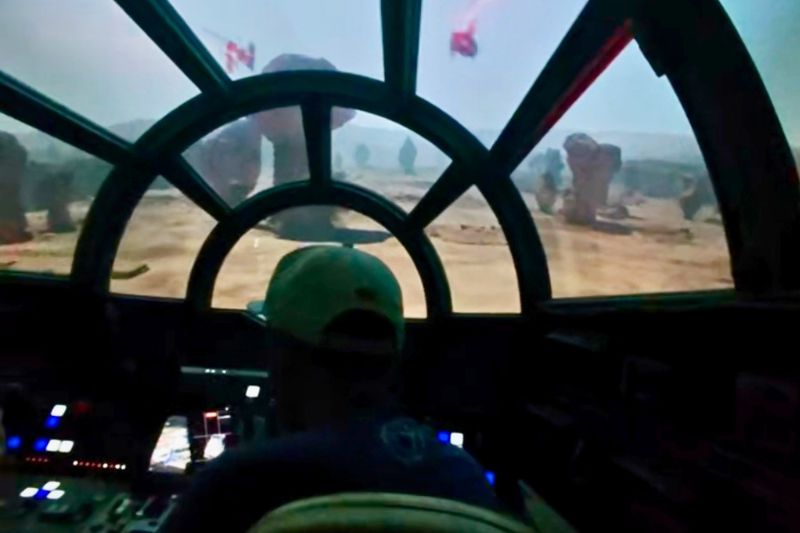 Pilot position during Grogu mode, inside the Millennium Falcon Smugglers Run ride vehicle