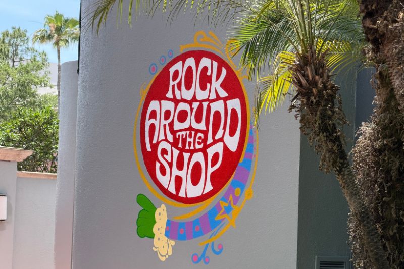 Rock n Roller Coaster starring The Muppets Rock Around the Shop directional painting - Photo by @magiccitymayhem Mikey
