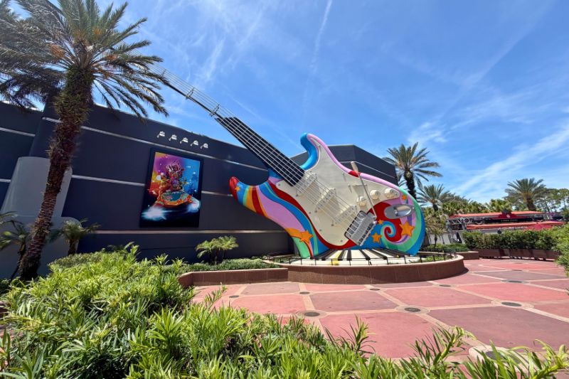 Rock n Roller Coaster starring The Muppets completed guitar and poster 