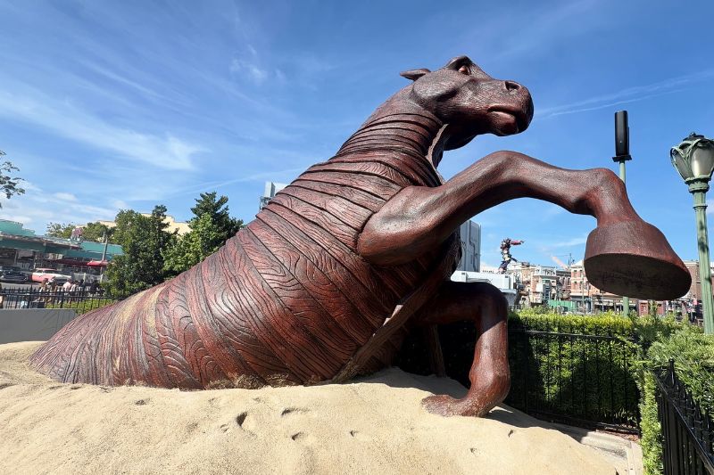The Odyssey Trojan horse and sand display at Universal Studios Florida