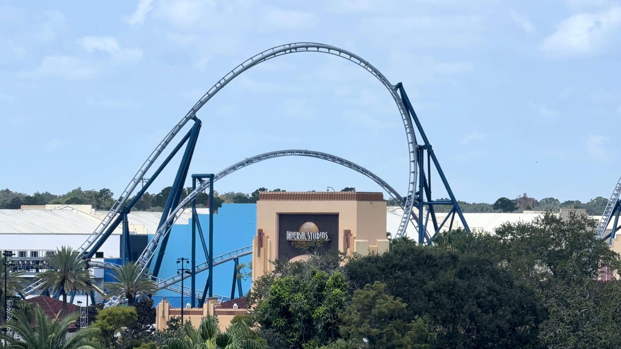 Fast & Furious Hollywood Drift Universal Orlando near entrance to park