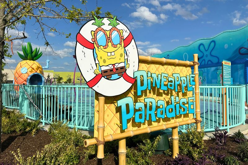 Pineapple Paradise splash area sign Universal Kids Resort Texas 