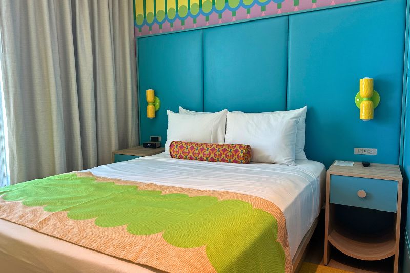 Queen bed Universal Kids Resort Hotel