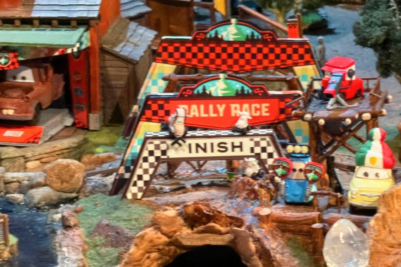 Piston Peak Cars racer ride finish line model 