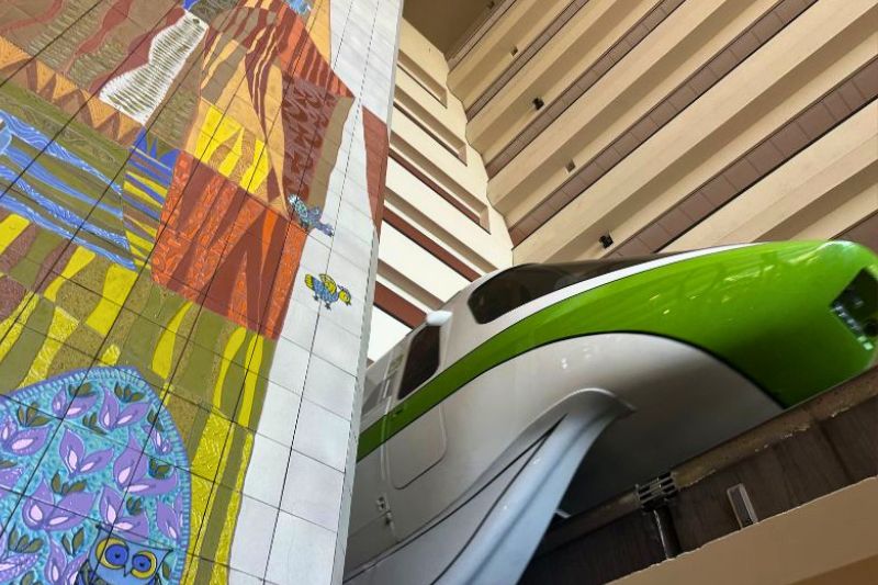 Monorail green at Disney's Contemporary Grand Canyon Concourse