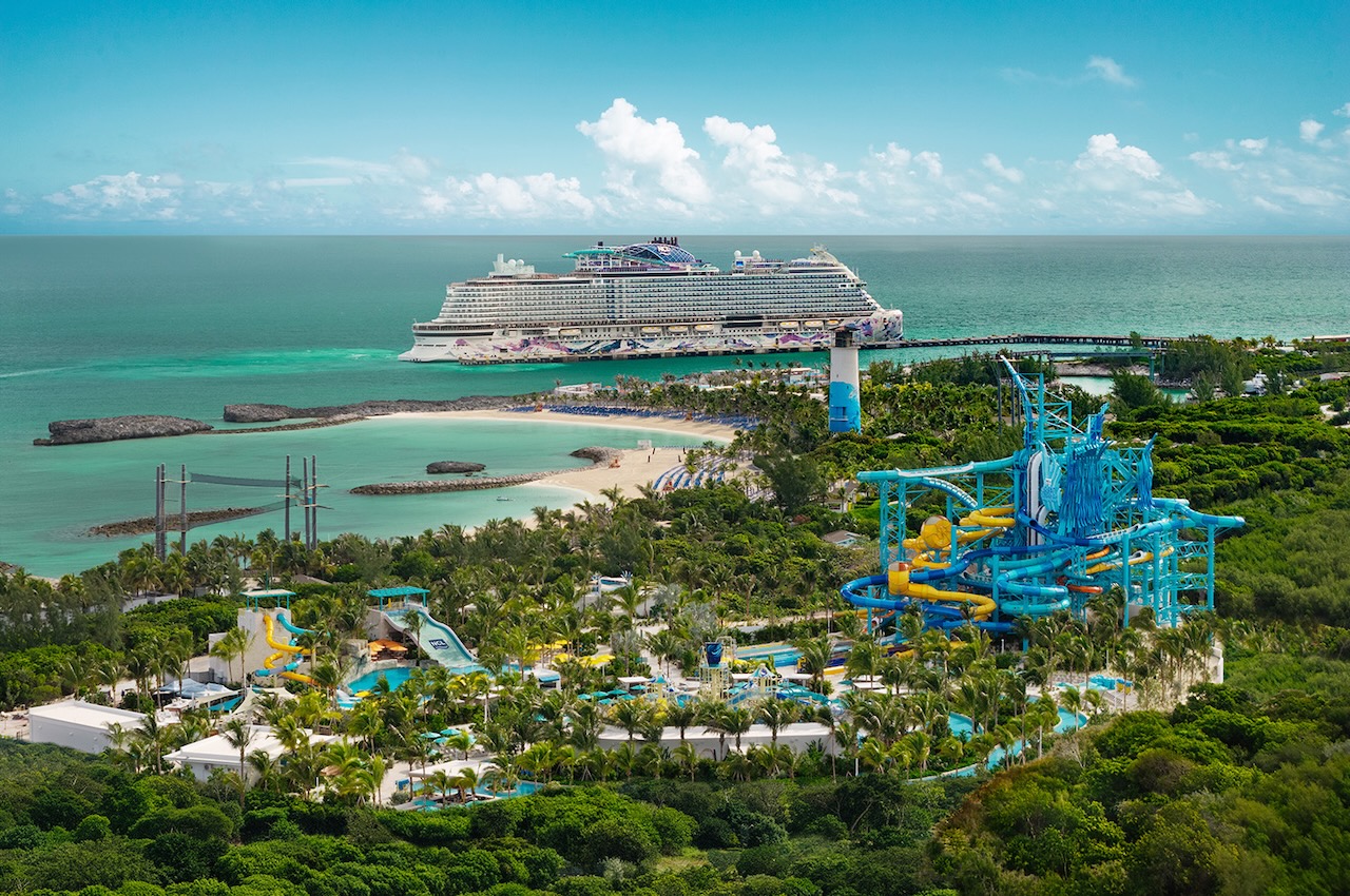 (Review) Norwegian Cruise Line's Great Tides Waterpark, helpful tips and videos