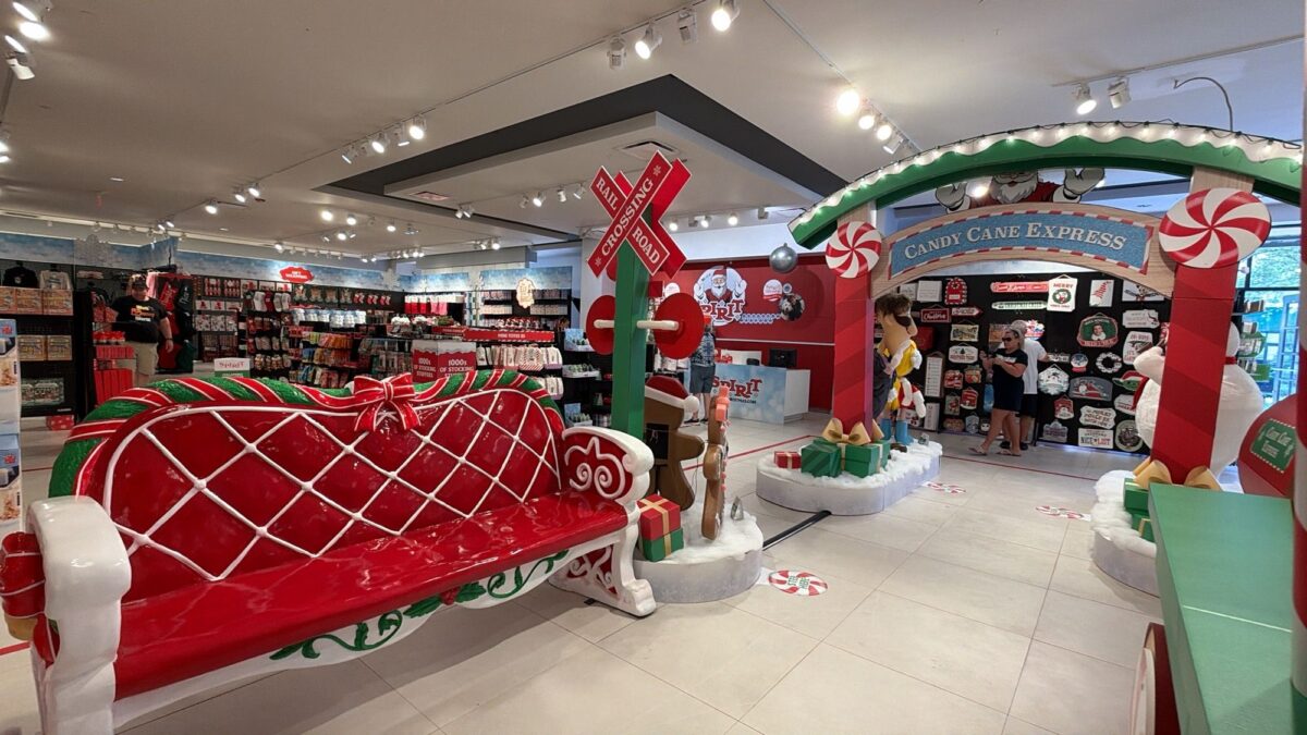Spirit Christmas Winter Garden Candy Cane Express area 