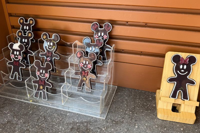Glass Gingerbread Ornament Minnie Mouse base and decorated examples Epcot Germany pavilion