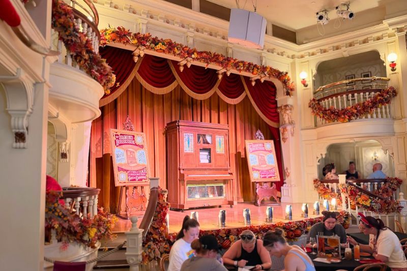 The Diamond Horseshoe dining area and stage.